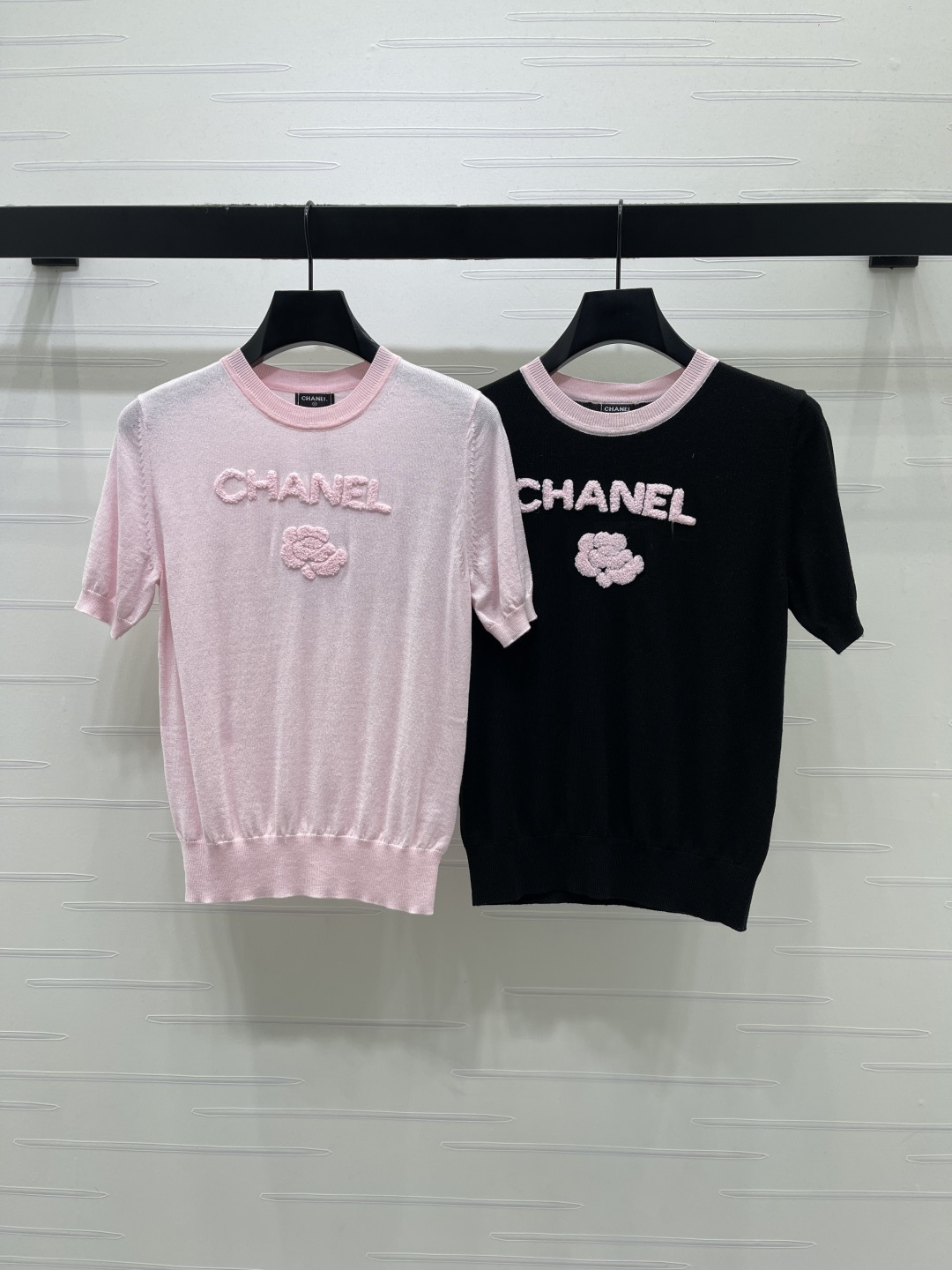 Women's short sleeves